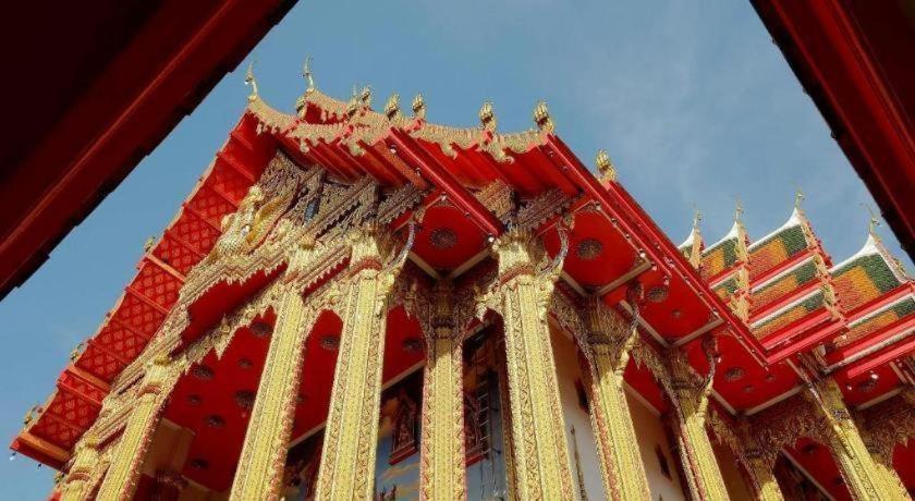 The Queen Palace Bangkok Exterior foto